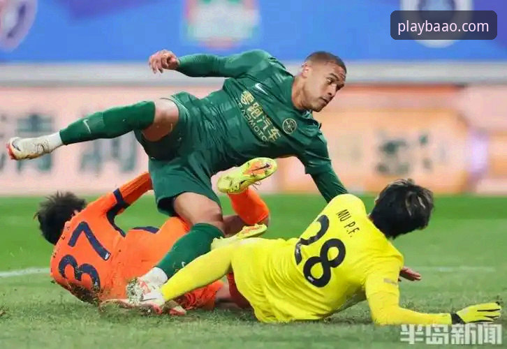 青岛海牛3-1海港：13年等待vs闪电逆转，博澳娱乐2025版深度复盘